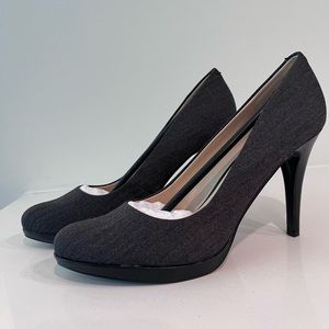 Nine West Wise Up Dark Grey Fabric Pumps